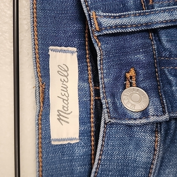 Madewell Mid-Rise Roadtripper Crop Skinny Jeans - Picture 4 of 10